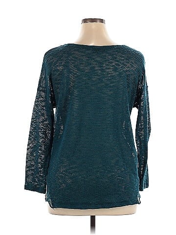 Jessica Simpson 3/4 Sleeve Top (view 2)