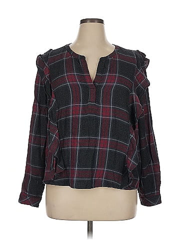 TWO by Vince Camuto Long Sleeve T-Shirt (view 1)