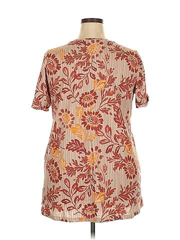 LOGO by Lori Goldstein Short Sleeve T-Shirt (view 2)