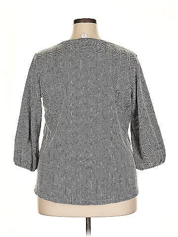 Liz Claiborne Pullover Sweater (view 2)