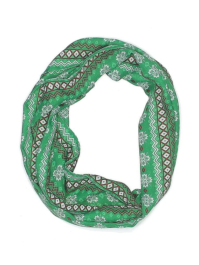 Pre-owned Holiday Time Scarf In Green