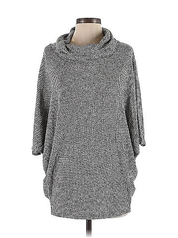Korye Poncho (view 1)