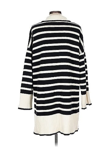 Blu Pepper Pullover Sweater (view 2)