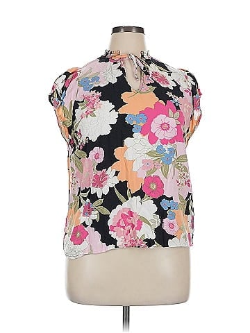 Jessica Simpson Sleeveless Blouse (view 1)