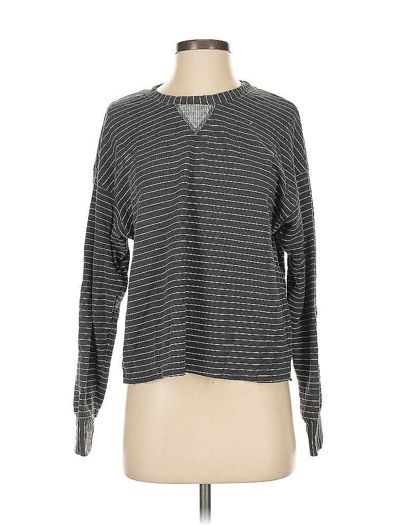 Click to view more detailed imagery on our partner's website Pre-owned Splendid Pullover Sweater In Gray
