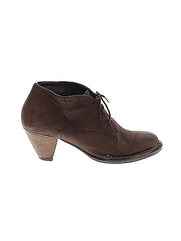 Vera Pelle Ankle Boots (view 1)