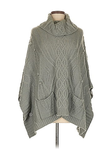Mystree Poncho (view 1)