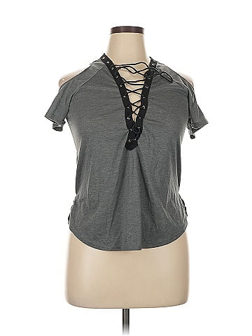 Hot Topic Short Sleeve Top (view 1)