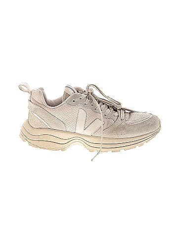 VEJA Sneakers (view 1)