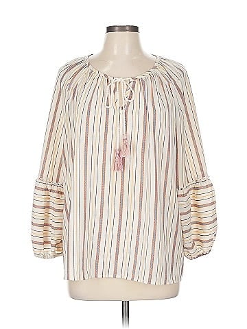 Mystree 3/4 Sleeve Blouse (view 1)
