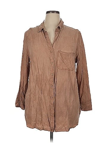 Velvet Heart 3/4 Sleeve Button-Down Shirt (view 1)