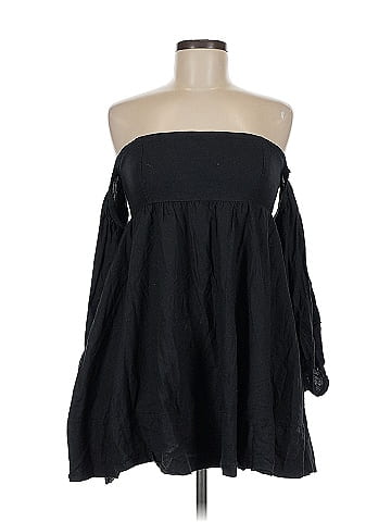 Urban Outfitters Casual Dress (view 1)