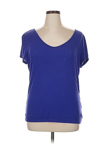 Soho JEANS NEW YORK & COMPANY Short Sleeve Top (view 1)
