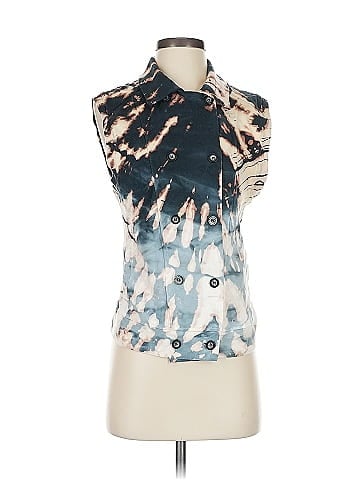 Hard Tail Vest (view 1)