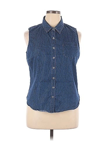 Guess Sleeveless Button-Down Shirt (view 1)