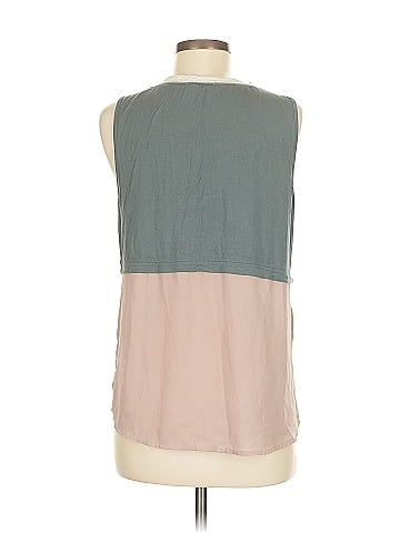 Hologram Sleeveless Top (view 2)