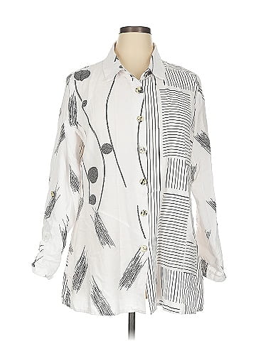 North Style 3/4 Sleeve Blouse (view 1)