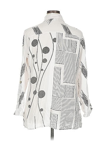 North Style 3/4 Sleeve Blouse (view 2)