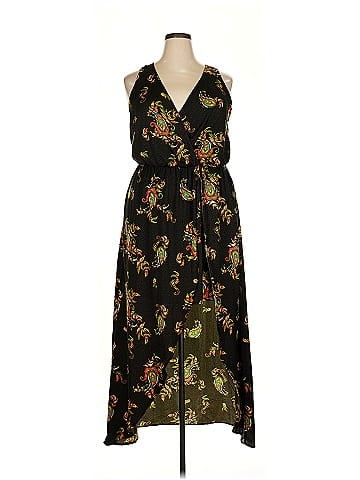 Xhilaration Cocktail Dress (view 1)