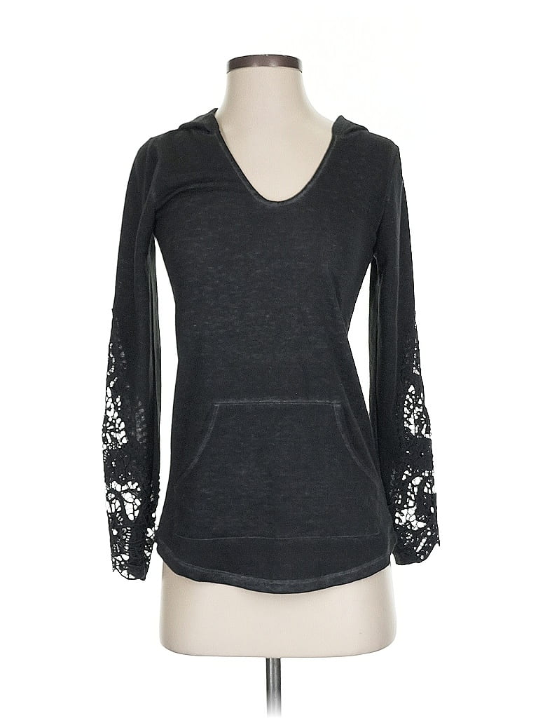 Decree Pullover Sweater In Black