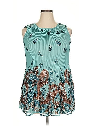 Suzanne Betro Sleeveless Blouse (view 1)