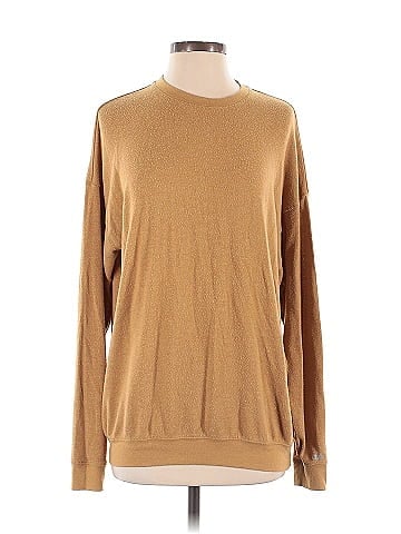 Alo Yoga Pullover Sweater (view 1)