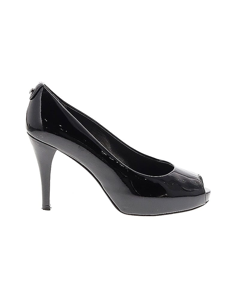 Pre-owned Stuart Weitzman Heels In Black