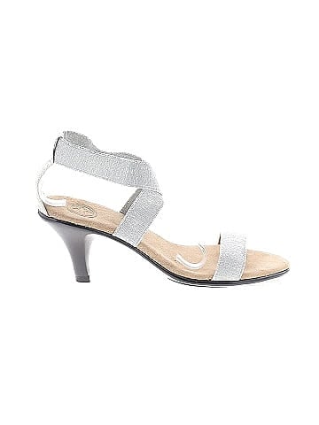 Unbranded Heels (view 1)