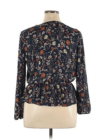 Nine Britton 3/4 Sleeve Blouse (view 2)