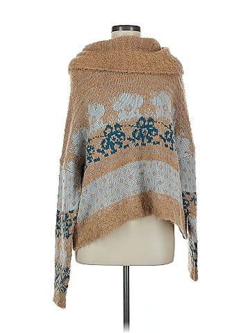 Woven Heart Poncho (view 1)