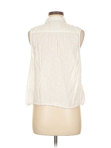 Gilly Hicks Sleeveless Button-Down Shirt (view 2)