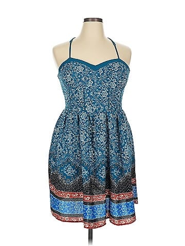 Xhilaration Cocktail Dress (view 1)