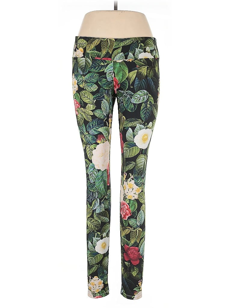 Click to view more detailed imagery on our partner's website Pre-owned Society 6 Casual Pants In Green