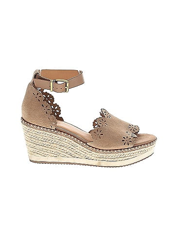 Crown Vintage Wedges (view 1)
