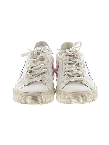 VEJA Sneakers (view 2)