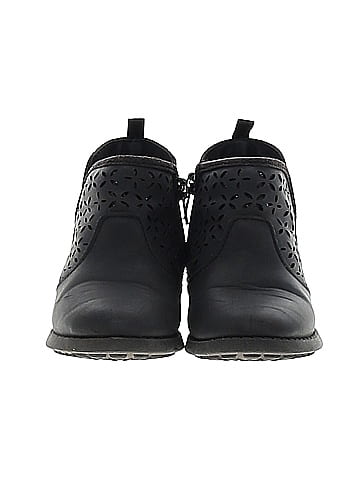 OshKosh B'gosh Ankle Boots (view 2)