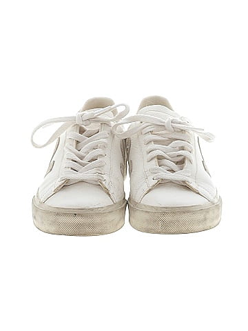 VEJA Sneakers (view 2)