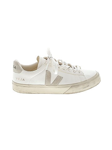 VEJA Sneakers (view 1)