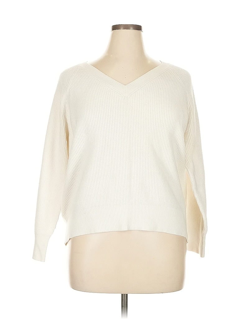 Pre-owned Old Navy Pullover Sweater In White