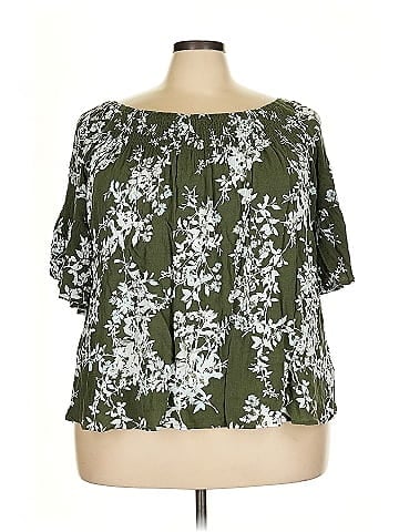 a.n.a. A New Approach Short Sleeve Blouse (view 1)