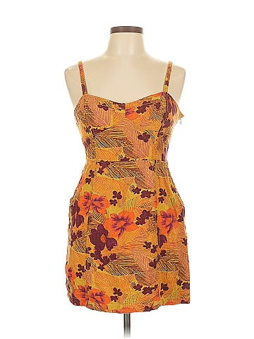 Urban Outfitters Casual Dress (view 1)