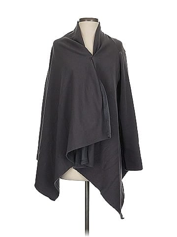 Mystree Poncho (view 1)
