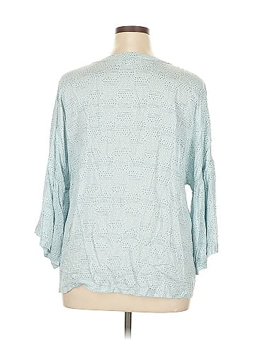 TWO by Vince Camuto 3/4 Sleeve Blouse (view 2)