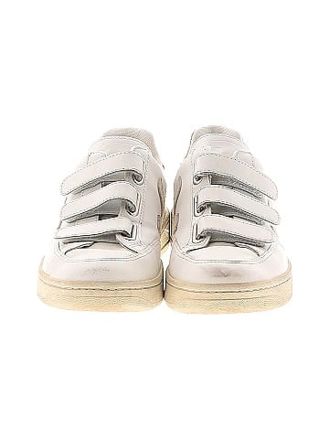 VEJA Sneakers (view 2)