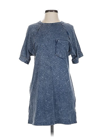 New In Casual Dress (view 1)