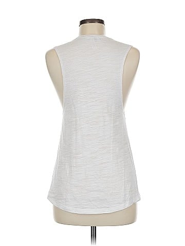 Livy Lu Sleeveless Top (view 2)