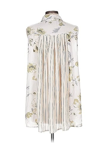 Mystree Sleeveless Button-Down Shirt (view 2)