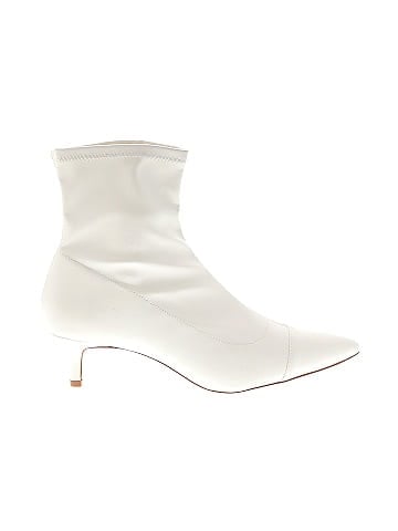 Journee Collection Ankle Boots (view 1)