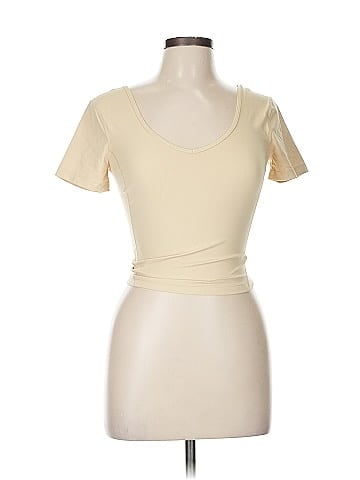 Lululemon Athletica Short Sleeve T-Shirt (view 1)