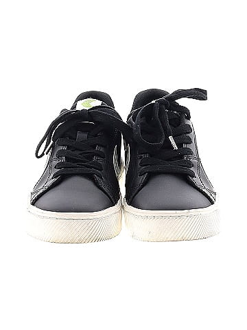 Cariuma Sneakers (view 2)